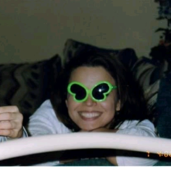 Meet your Posher, Deanna - Picture 1 of 1